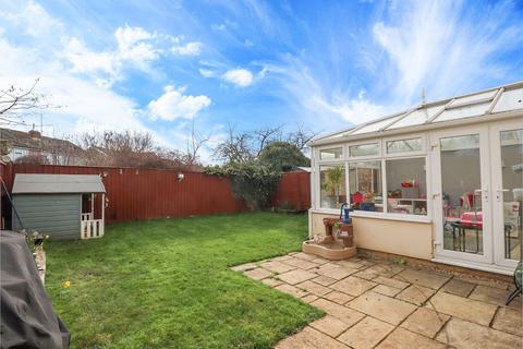 3 bedroom detached house for sale, Newbury Avenue, Calne SN11