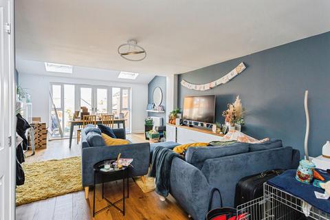 4 bedroom semi-detached house for sale, Hamfield Drive, Hassocks