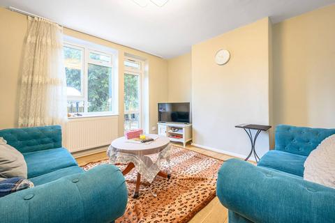 2 bedroom maisonette for sale, Finchley Road, Hampstead, London, NW3