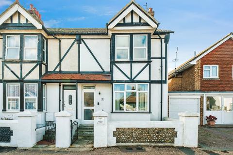 Chester Avenue, Lancing