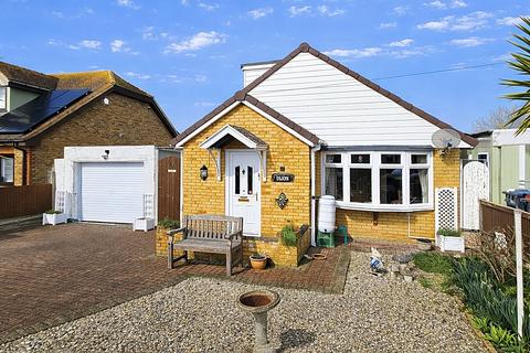 3 bedroom chalet for sale, Bishopstone Drive, Herne Bay, CT6 6RE