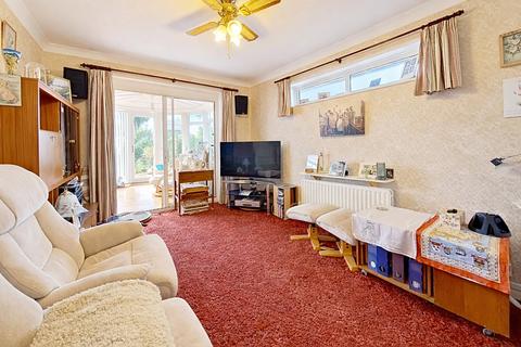 3 bedroom chalet for sale, Bishopstone Drive, Herne Bay, CT6 6RE
