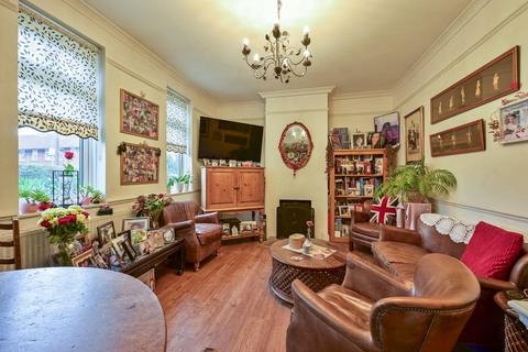 3 bedroom terraced house for sale, Swinburne Road, Putney, London, SW15