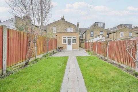 3 bedroom terraced house for sale, Chingford Road, Walthamstow, London, E17