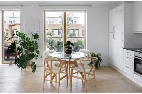 undefined, Wharf Lane, London, E14