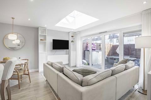 2 bedroom flat for sale, Juniper Gardens, London SW16