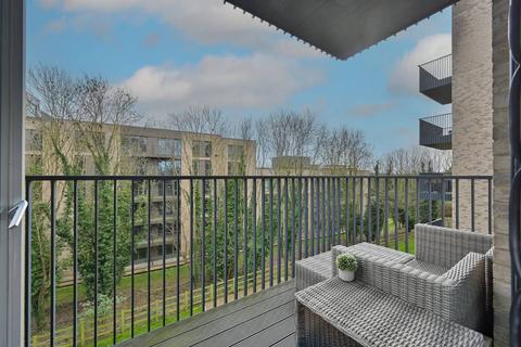 2 bedroom flat for sale, Maple Lodge, Watford, WD18