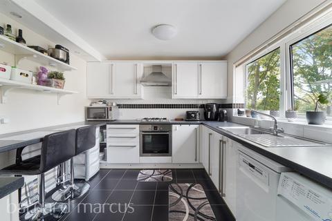 undefined, Teddington Close, Epsom
