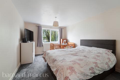 undefined, Teddington Close, Epsom