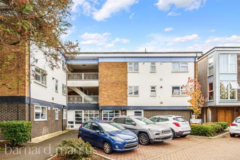 2 bedroom flat for sale, Teddington Close, Epsom
