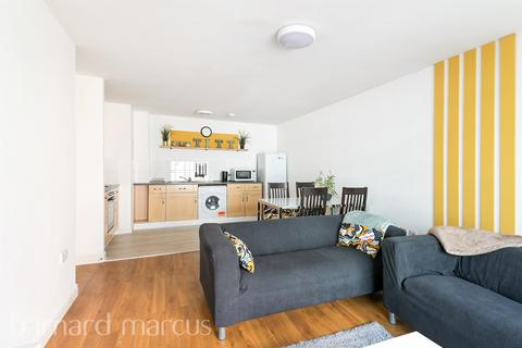 2 bedroom flat for sale, Station Approach, Epsom