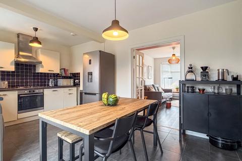 3 bedroom semi-detached house for sale, Leyton Crescent, Beeston, Nottingham, Nottinghamshire, NG9