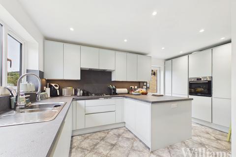 undefined, Mallard Close, Aylesbury HP19