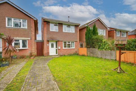 undefined, POTENTIAL TO IMPROVE! DETACHED GARAGE! NO FORWARD CHAIN!