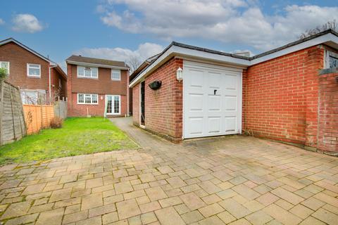 undefined, POTENTIAL TO IMPROVE! DETACHED GARAGE! NO FORWARD CHAIN!