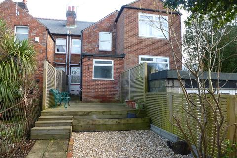 2 bedroom terraced house to rent, Elgar Road, Reading, Berkshire,