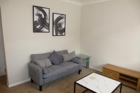 2 bedroom terraced house to rent, Elgar Road, Reading, Berkshire,