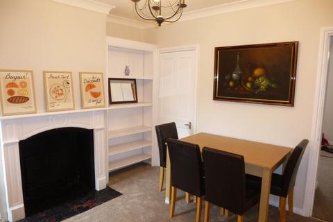 2 bedroom terraced house to rent, Elgar Road, Reading, Berkshire,