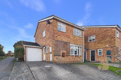 4 bedroom link detached house for sale, St. Albans Road, Colchester