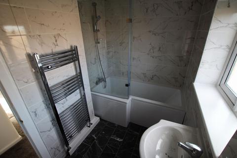 2 bedroom terraced house to rent, Marston Close, Dagenham, RM10
