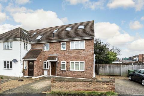 2 bedroom maisonette for sale, Wolsey Road, Sunbury-On-Thames TW16