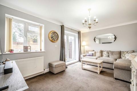 2 bedroom maisonette for sale, Wolsey Road, Sunbury-On-Thames TW16