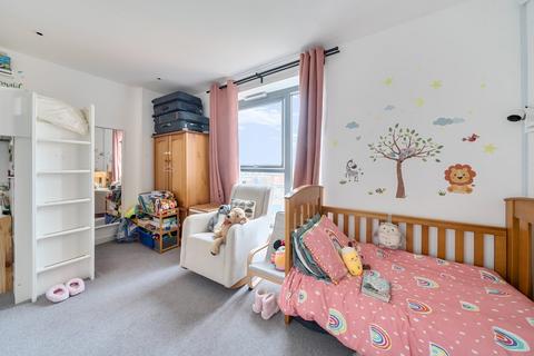 undefined, Tewkesbury Road, West Ealing, London, W13