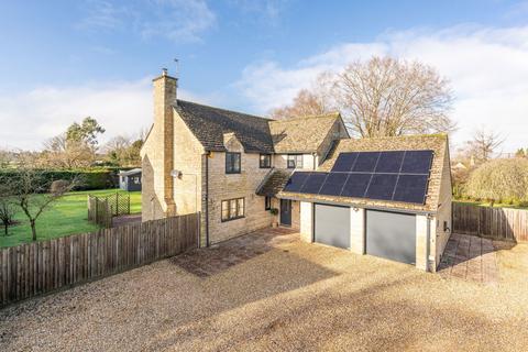 4 bedroom detached house for sale, Court Gardens, Stanton St. Quintin