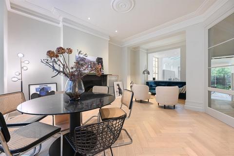 undefined, Melrose Gardens, Brook Green, London W6
