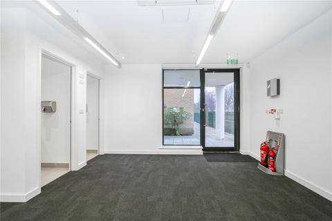undefined, Sandycombe Road, Richmond, TW9