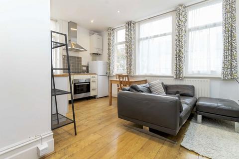 2 bedroom flat to rent, Uxbridge Road, London W3