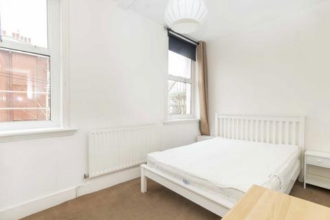 2 bedroom flat to rent, Uxbridge Road, London W3