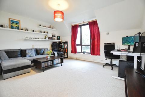 2 bedroom maisonette to rent, Newgate Close, St Albans, AL4