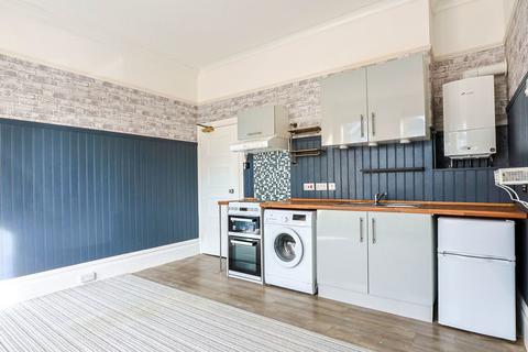 Studio for sale, Stourcliffe Avenue, Bournemouth