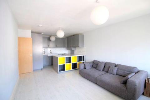 3 bedroom apartment to rent, Portland Road, South Norwood