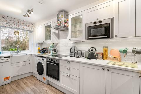 2 bedroom apartment for sale, Warham Road , South Croydon