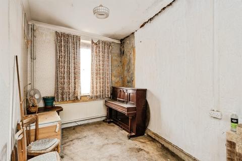 4 bedroom detached house for sale, Davies Road, Pontardawe, SWANSEA