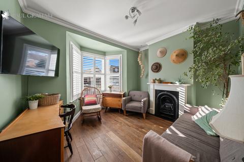 3 bedroom semi-detached house for sale, Wood Street, Mitcham