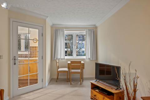 1 bedroom apartment for sale, Brambledown Road, Wallington