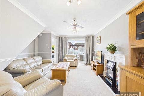 3 bedroom semi-detached house for sale, Whitley Wood Lane, Berkshire RG2