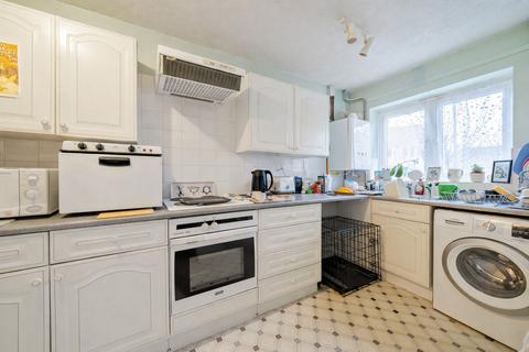 undefined, Arcadia Close, Carshalton