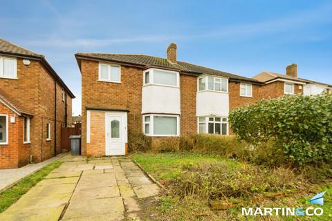 3 bedroom semi-detached house to rent, Alvechurch Road, Northfield, B31