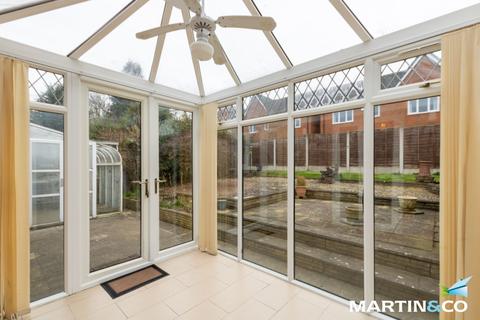 2 bedroom detached bungalow for sale, Stableford Close, Harborne, B32
