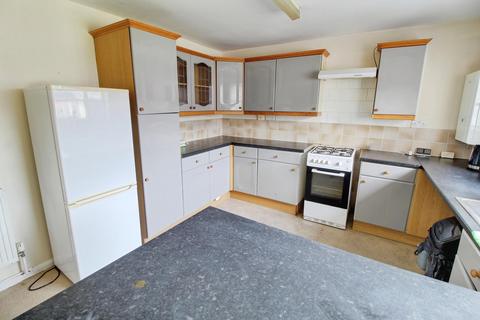 3 bedroom terraced house to rent, Crabtree, Peterborough PE4