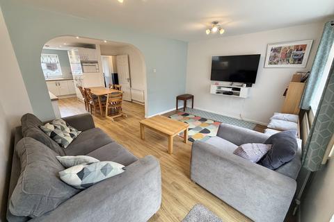3 bedroom semi-detached house for sale, Lytchett Drive, Broadstone
