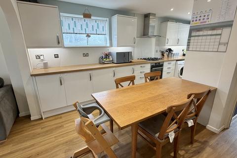 3 bedroom semi-detached house for sale, Lytchett Drive, Broadstone