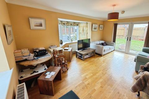 3 bedroom detached house for sale, Bronze Close, Basingstoke RG22