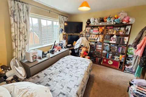 3 bedroom detached house for sale, Bronze Close, Basingstoke RG22