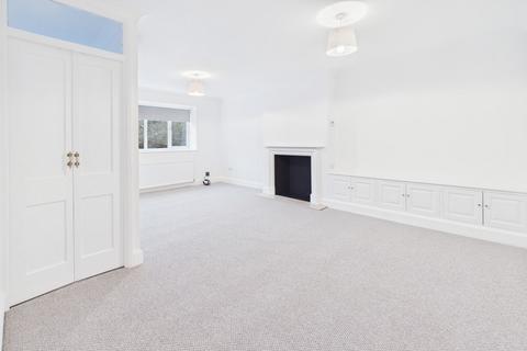 2 bedroom apartment to rent, Glastonbury Road, Bury St Edmunds IP33