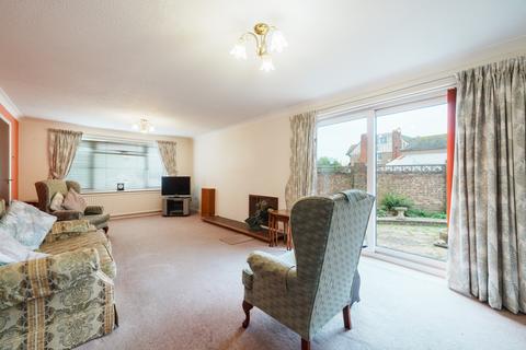 4 bedroom detached house for sale, Southcliff, Lee-on-the-Solent, Hampshire, PO13